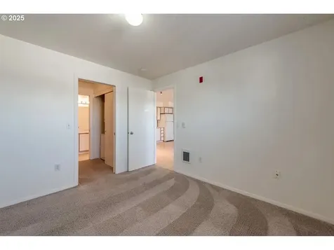 10345 NE Clackamas Street Portland OR 97220