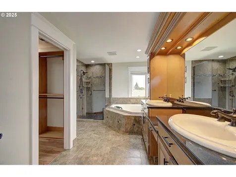 933 NW Grand Ridge Drive Camas WA 98607