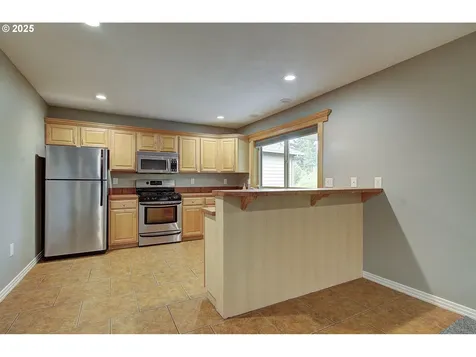 933 NW Grand Ridge Drive Camas WA 98607