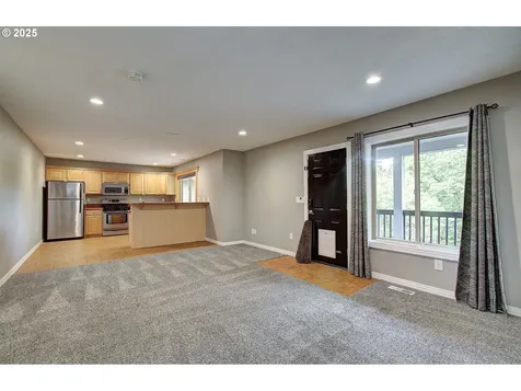 933 NW Grand Ridge Drive Camas WA 98607
