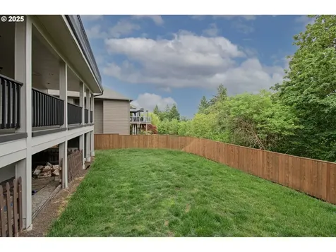 933 NW Grand Ridge Drive Camas WA 98607
