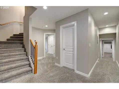 933 NW Grand Ridge Drive Camas WA 98607