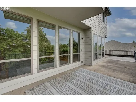 933 NW Grand Ridge Drive Camas WA 98607