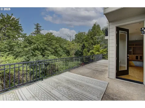 933 NW Grand Ridge Drive Camas WA 98607