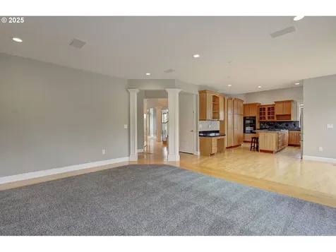 933 NW Grand Ridge Drive Camas WA 98607