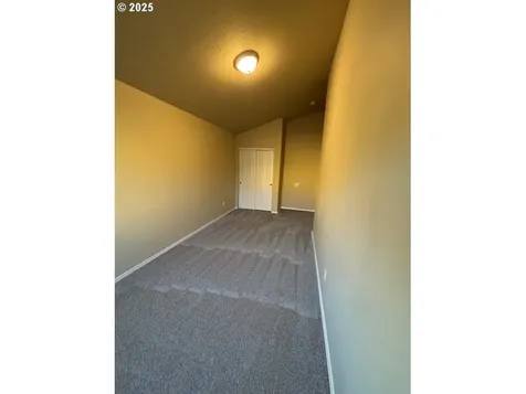 5917 SE 16th Loop Gresham OR 97080