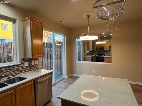 5917 SE 16th Loop Gresham OR 97080