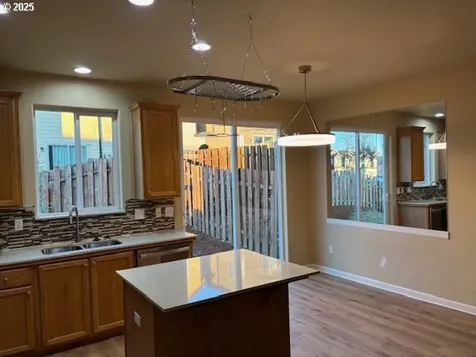 5917 SE 16th Loop Gresham OR 97080