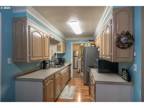 663 NE Knoll Avenue Roseburg OR 97470