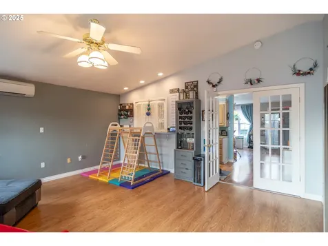 663 NE Knoll Avenue Roseburg OR 97470