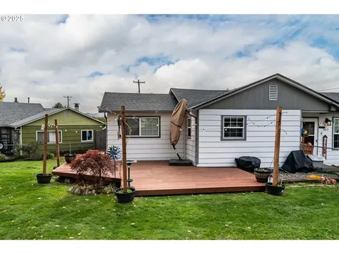663 NE Knoll Avenue Roseburg OR 97470
