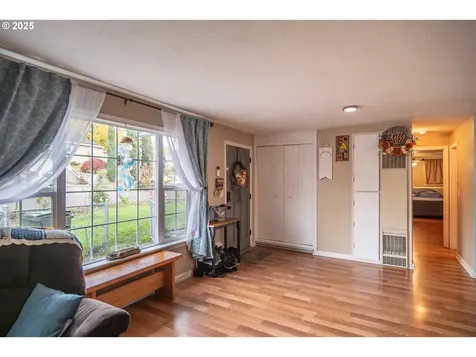 663 NE Knoll Avenue Roseburg OR 97470