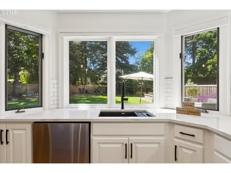19505 Olson Avenue Lake Oswego OR 97034