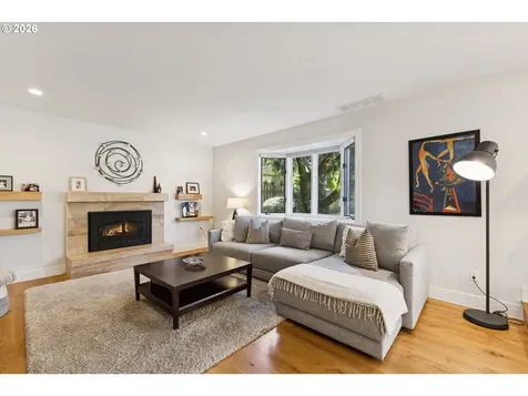 19505 Olson Avenue Lake Oswego OR 97034