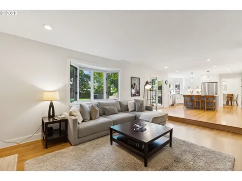 19505 Olson Avenue Lake Oswego OR 97034