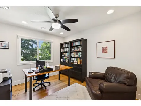19505 Olson Avenue Lake Oswego OR 97034