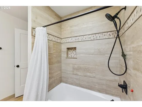 19505 Olson Avenue Lake Oswego OR 97034