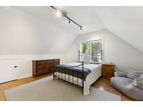 19505 Olson Avenue Lake Oswego OR 97034