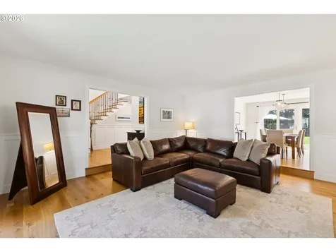 19505 Olson Avenue Lake Oswego OR 97034