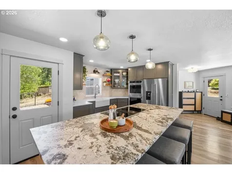 6841 Oak Hill Road Roseburg OR 97471