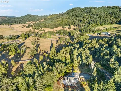 6841 Oak Hill Road Roseburg OR 97471