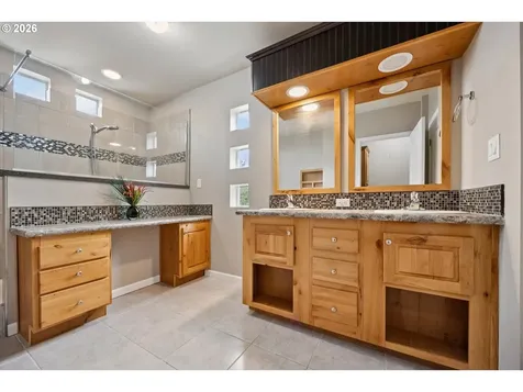 18260 S Theresa Lane Oregon City OR 97045