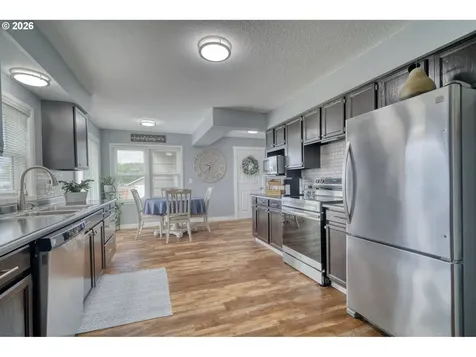 165 N Vernonia Road St. Helens OR 97051