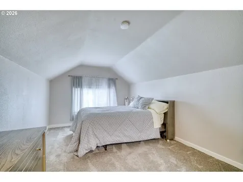165 N Vernonia Road St. Helens OR 97051