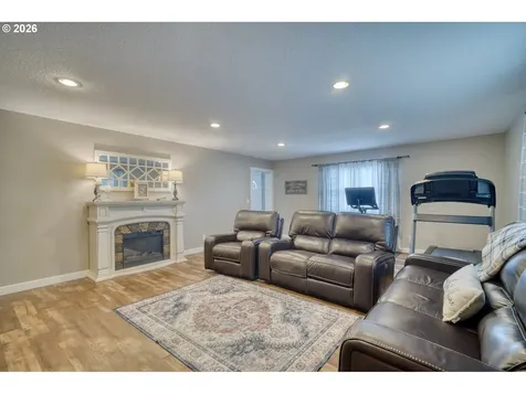 165 N Vernonia Road St. Helens OR 97051