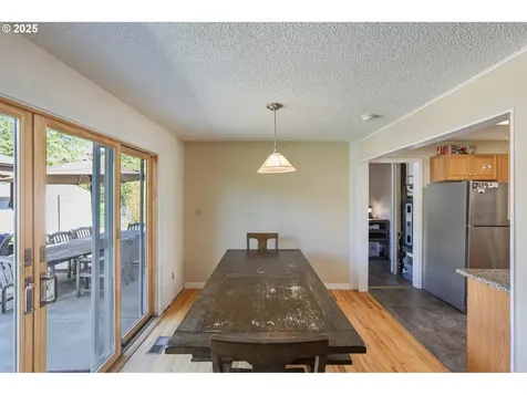 6855 SW Briarcliff Circle Beaverton OR 97008