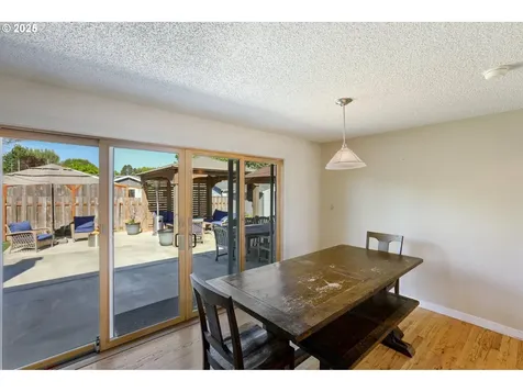 6855 SW Briarcliff Circle Beaverton OR 97008