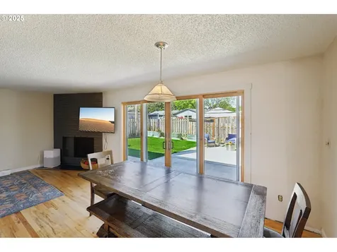 6855 SW Briarcliff Circle Beaverton OR 97008