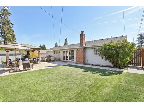 6855 SW Briarcliff Circle Beaverton OR 97008