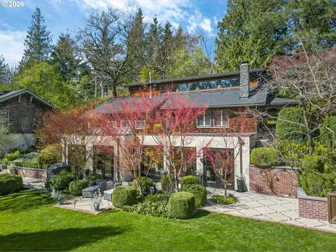 921 SW 57th Avenue Portland OR 97221