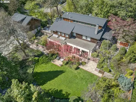 921 SW 57th Avenue Portland OR 97221