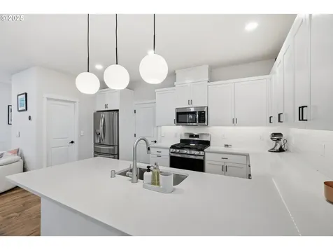 1602 NE 70th Street Vancouver WA 98665