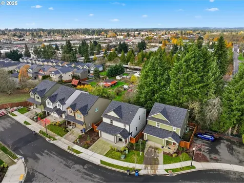 1602 NE 70th Street Vancouver WA 98665