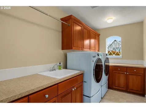 13607 NW Payne Drive Portland OR 97229