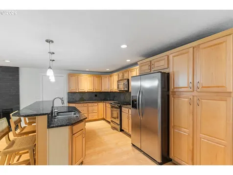 11315 SW Ironwood Loop Portland OR 97223