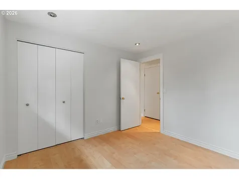 11315 SW Ironwood Loop Portland OR 97223