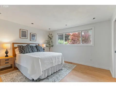 11315 SW Ironwood Loop Portland OR 97223