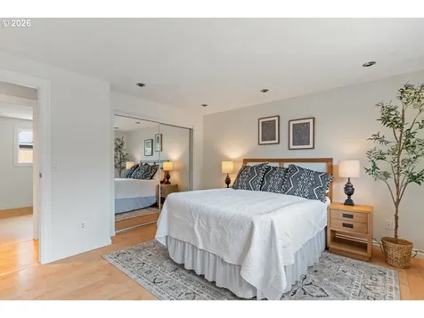 11315 SW Ironwood Loop Portland OR 97223