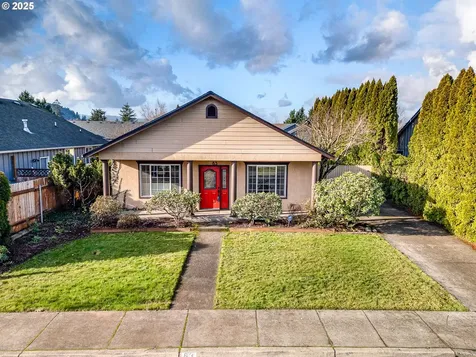 83 Sunday Drive Creswell OR 97426