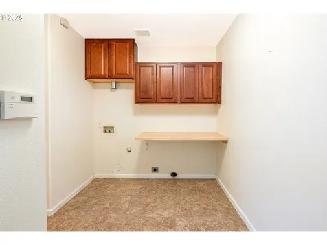 83 Sunday Drive Creswell OR 97426