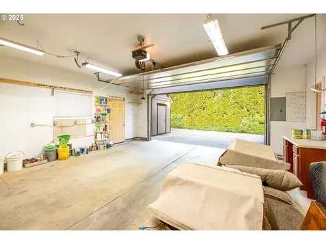 83 Sunday Drive Creswell OR 97426
