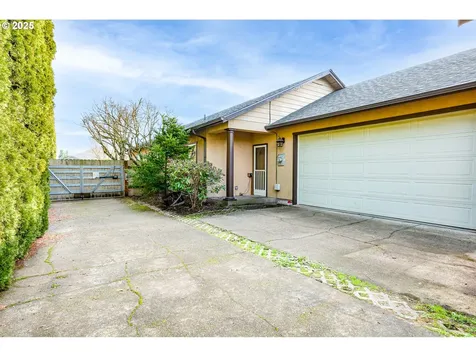 83 Sunday Drive Creswell OR 97426