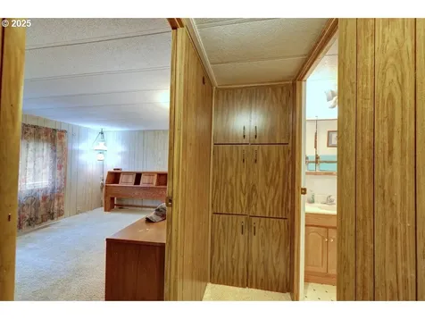35190 The Glade Nehalem OR 97131