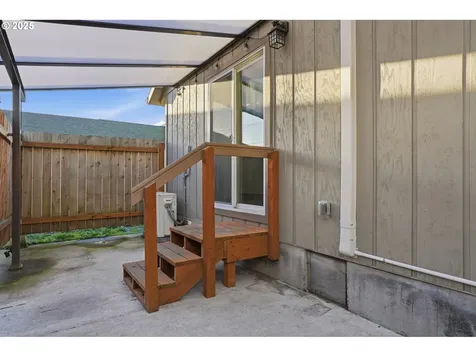 344 Douglas Street Longview WA 98632