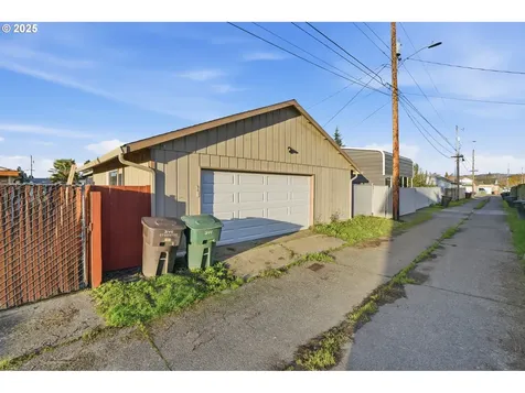 344 Douglas Street Longview WA 98632