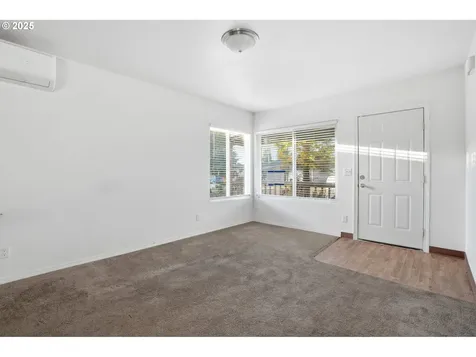 344 Douglas Street Longview WA 98632